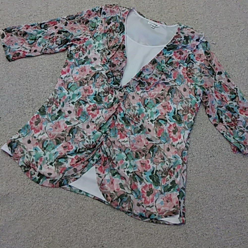 EUC Floral Blouse